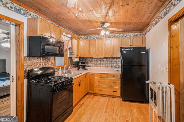83 Canyon Pass, Cleveland, GA 30528