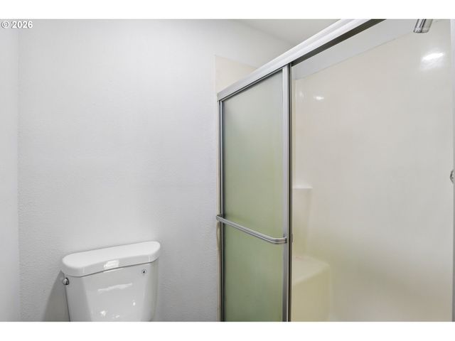 1701 Se 135TH Ave, Portland, OR 97233