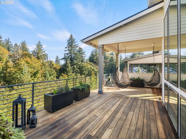 1225 Sw OPHELIA St, Portland, OR 97219
