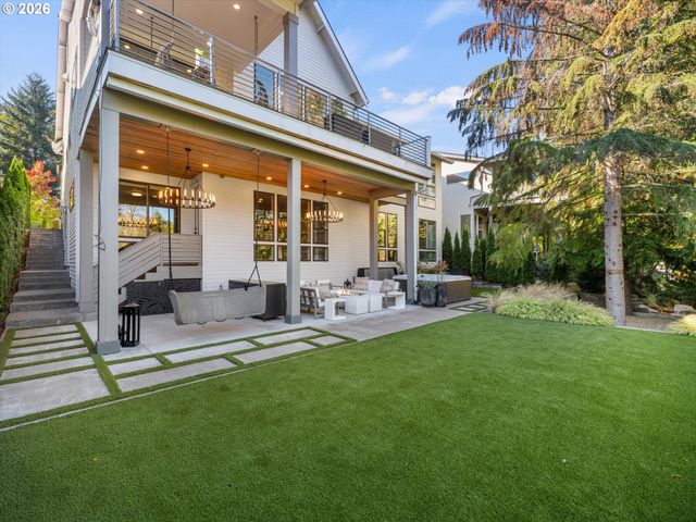 1225 Sw OPHELIA St, Portland, OR 97219