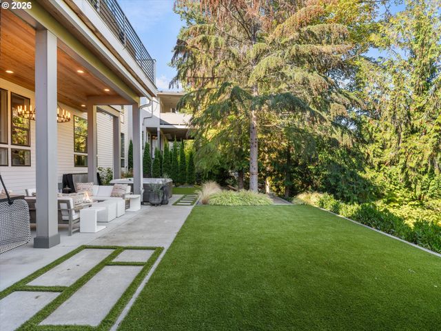 1225 Sw OPHELIA St, Portland, OR 97219