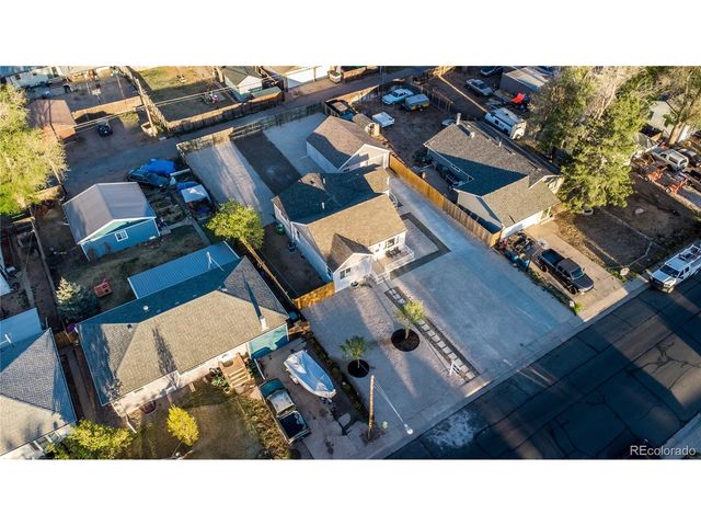 698 S 2nd Ave, Brighton, CO 80601