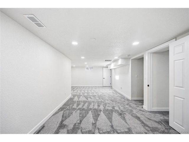 698 S 2nd Ave, Brighton, CO 80601