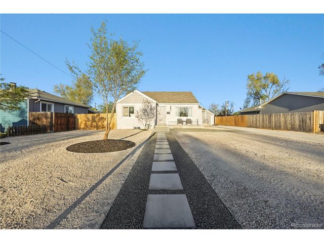 698 S 2nd Ave, Brighton, CO 80601