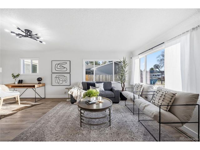 698 S 2nd Ave, Brighton, CO 80601