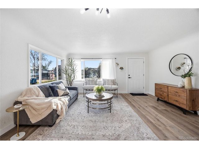 698 S 2nd Ave, Brighton, CO 80601