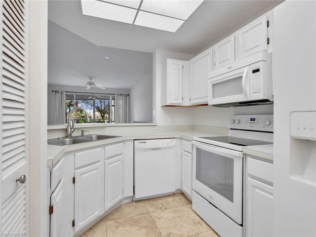 9851 Costa Mesa LN # 302, Bonita Springs, FL 34135