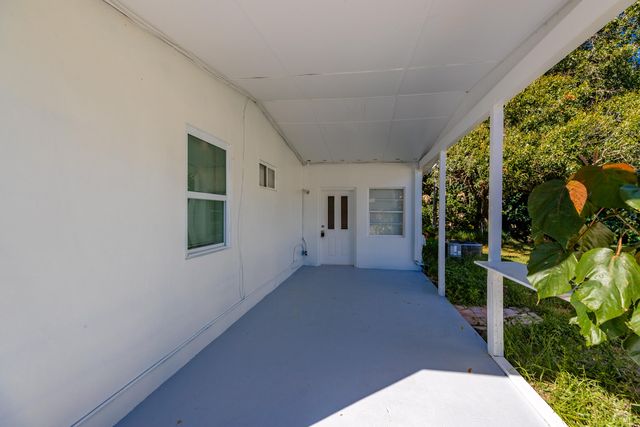 1625 30TH Avenue, Vero Beach, FL 32960
