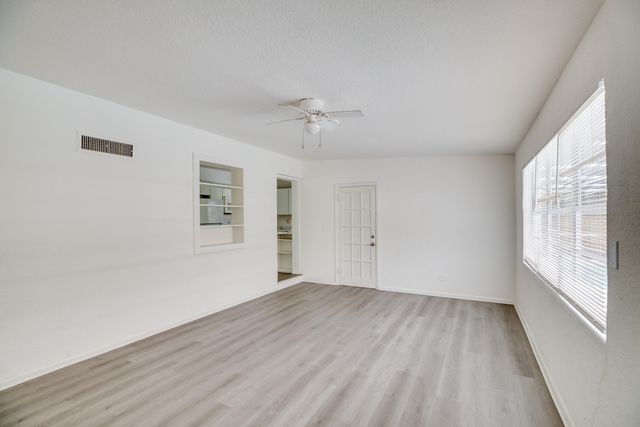 1625 30TH Avenue, Vero Beach, FL 32960