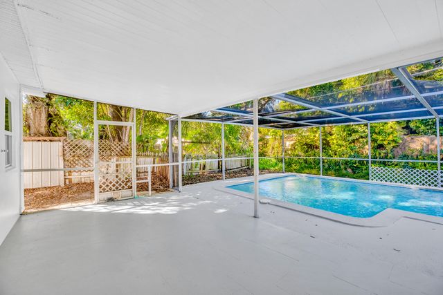 1625 30TH Avenue, Vero Beach, FL 32960