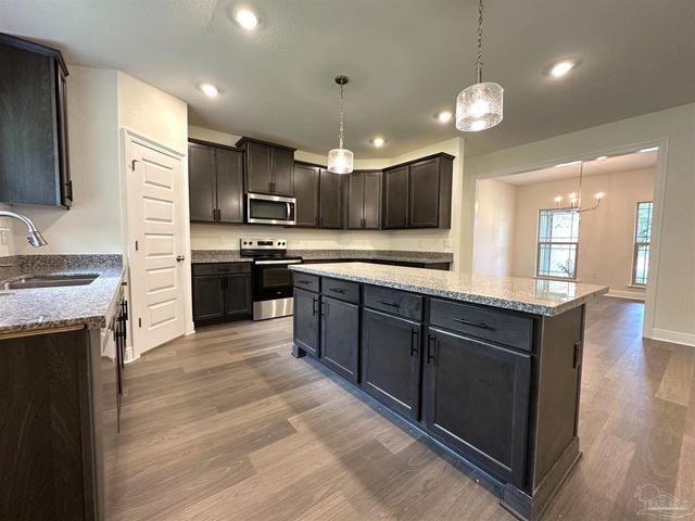 5231 Wahoo Rd, Pace, FL 32571