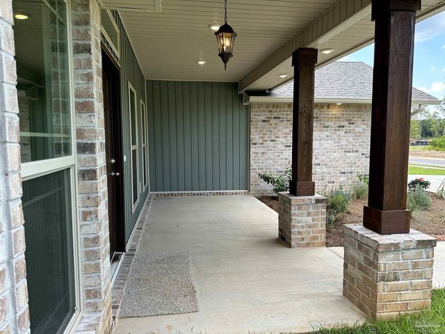 5231 Wahoo Rd, Pace, FL 32571