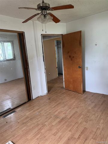 824 Harbor Avenue, Monroe, MI 48162