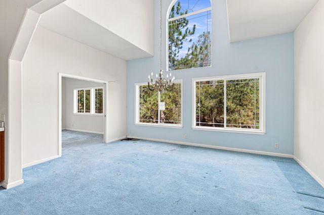 12717 Lake Wildwood Dr, Penn Valley, CA 95946