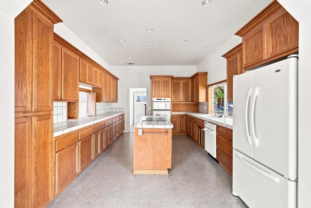 12717 Lake Wildwood Dr, Penn Valley, CA 95946