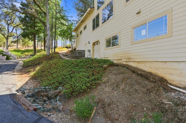 12717 Lake Wildwood Dr, Penn Valley, CA 95946