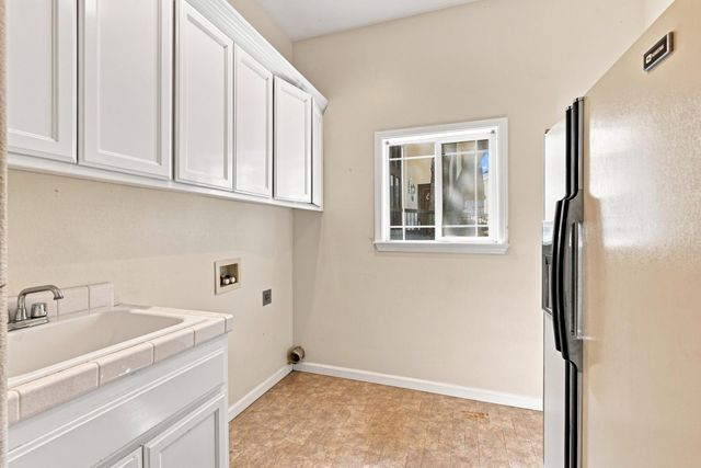 12717 Lake Wildwood Dr, Penn Valley, CA 95946