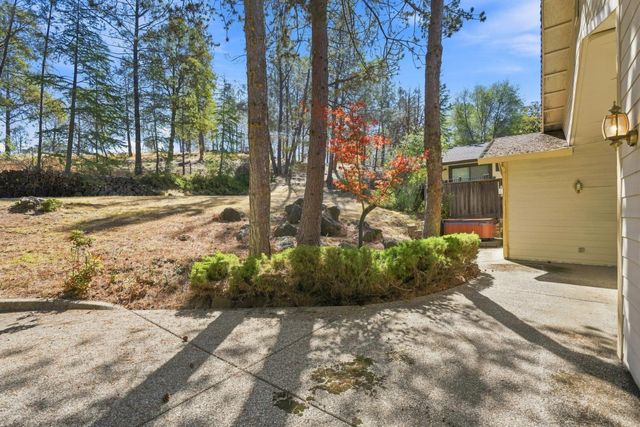12717 Lake Wildwood Dr, Penn Valley, CA 95946