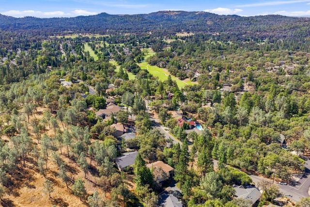 12717 Lake Wildwood Dr, Penn Valley, CA 95946