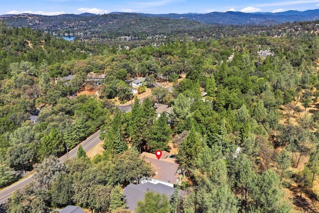 12717 Lake Wildwood Dr, Penn Valley, CA 95946