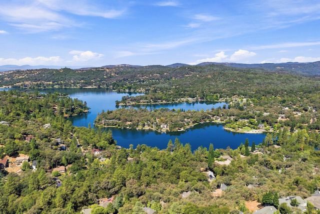 12717 Lake Wildwood Dr, Penn Valley, CA 95946
