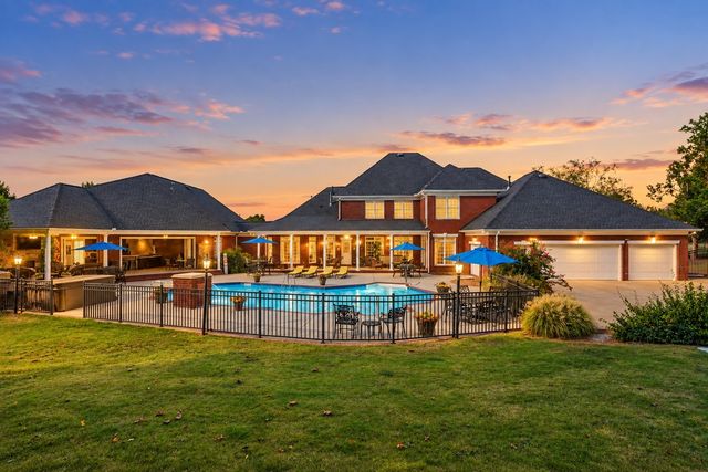 107 Mimosa Dr, Gallatin, TN 37066
