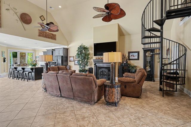 107 Mimosa Dr, Gallatin, TN 37066