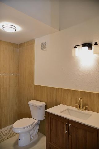 18954 NW 67th Pl 18954, Hialeah, FL 33015