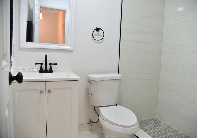 18954 NW 67th Pl 18954, Hialeah, FL 33015