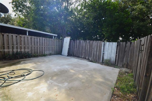 18954 NW 67th Pl 18954, Hialeah, FL 33015