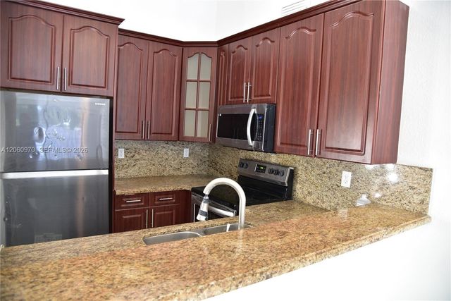 18954 NW 67th Pl 18954, Hialeah, FL 33015