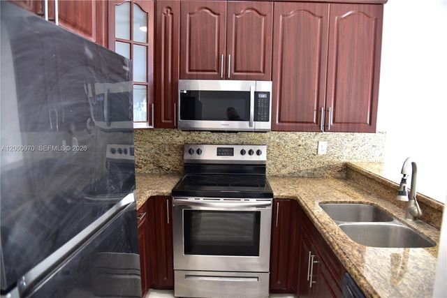 18954 NW 67th Pl 18954, Hialeah, FL 33015