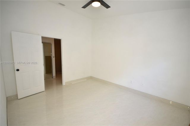 18954 NW 67th Pl 18954, Hialeah, FL 33015
