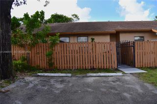 18954 NW 67th Pl 18954, Hialeah, FL 33015