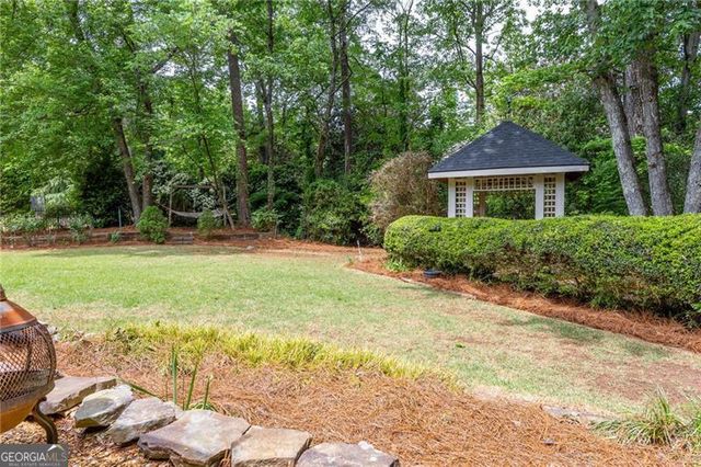 2785 Saddlebrook Way NW, Marietta, GA 30064
