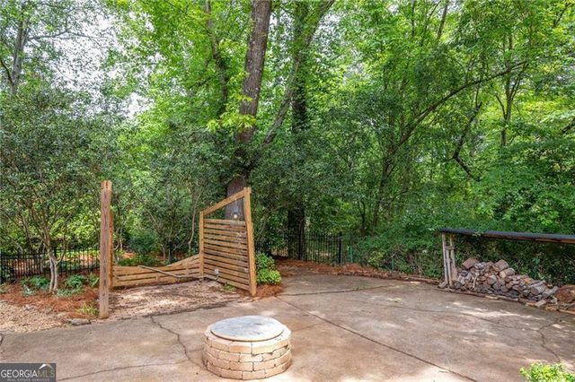 2785 Saddlebrook Way NW, Marietta, GA 30064