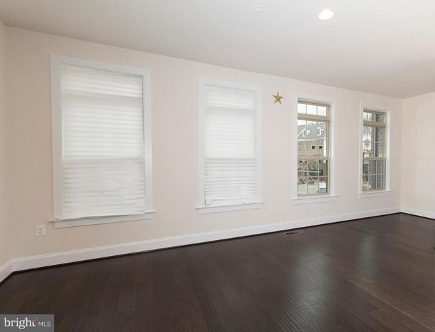 2912 MIDDLEHAM CT, Hanover, MD 21076