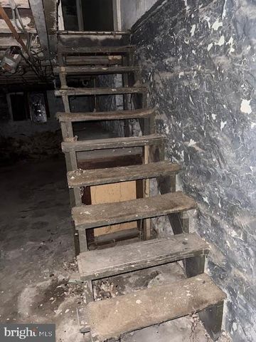 528 S CATHERINE ST, Baltimore, MD 21223