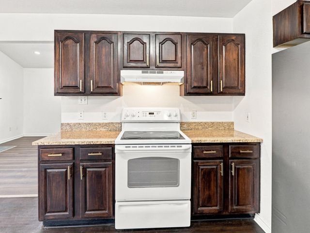 1303 Lovers LN, Bastrop, TX 78602