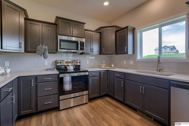 12110 Quail Drive, Bellevue, NE 68123