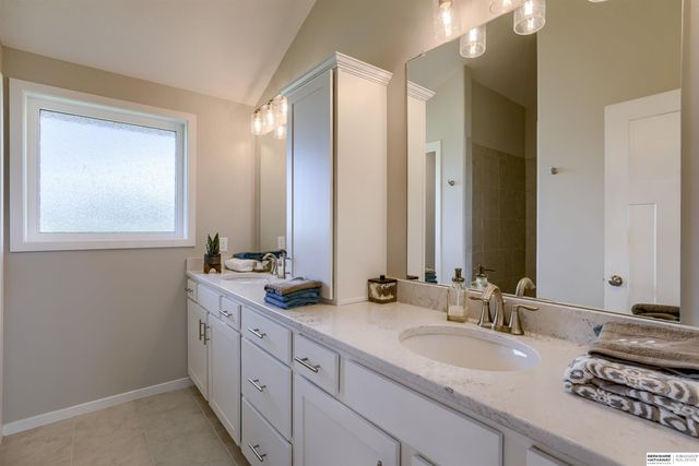 12110 Quail Drive, Bellevue, NE 68123