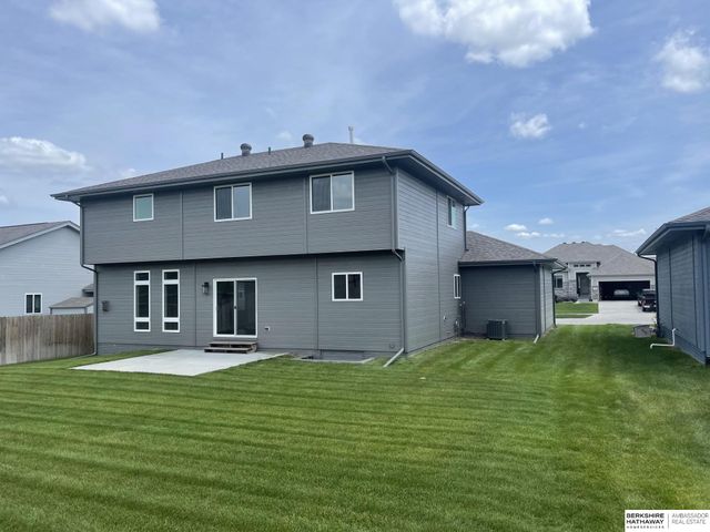 12110 Quail Drive, Bellevue, NE 68123