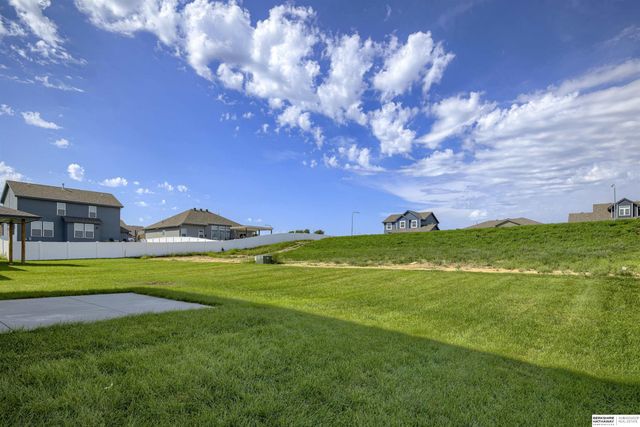 12110 Quail Drive, Bellevue, NE 68123