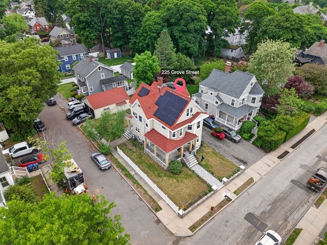 225 Grove St., Melrose, MA 02176