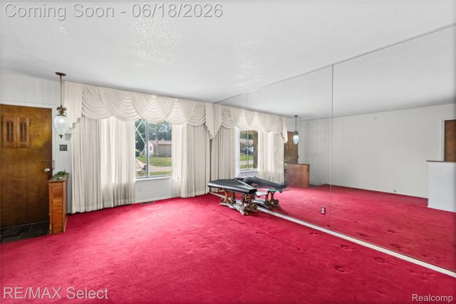 1005 Burlington Drive, Flint, MI 48503