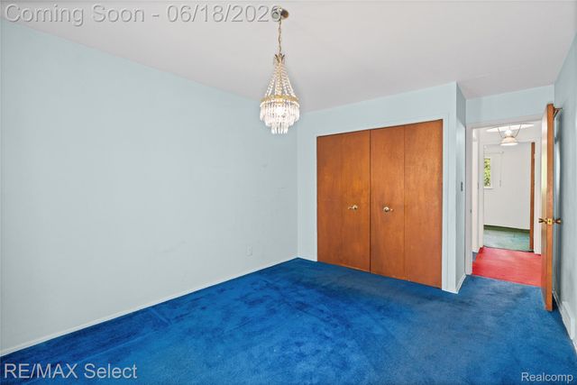 1005 Burlington Drive, Flint, MI 48503