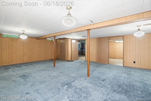 1005 Burlington Drive, Flint, MI 48503