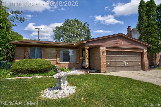 1005 Burlington Drive, Flint, MI 48503