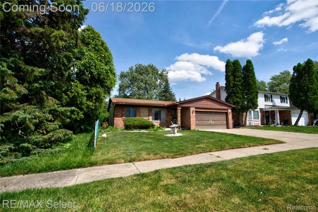 1005 Burlington Drive, Flint, MI 48503