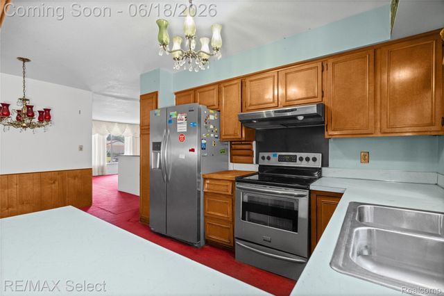 1005 Burlington Drive, Flint, MI 48503